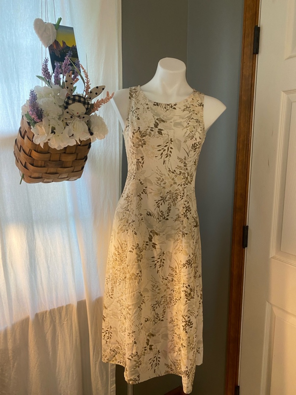Vintage 90s Sleeveless Cream Floral A-Line Dress
